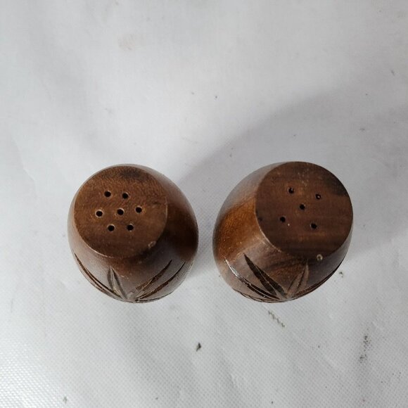 VINTAGE Rustic Wood Carved Pineapple Salt & Pepper Shaker Set Mid Century Modern - Picture 2 of 6